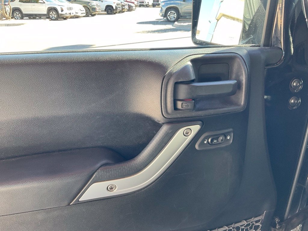 2012 Jeep Wrangler Unlimited Sahara