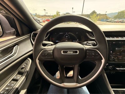 2024 Jeep Grand Cherokee Laredo