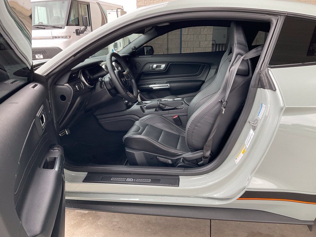 2022 Ford Mustang Mach 1