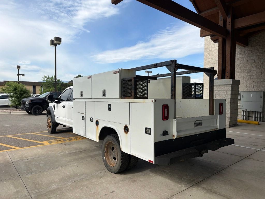 2020 Ford Super Duty F-550 DRW Chassis Cab XLT