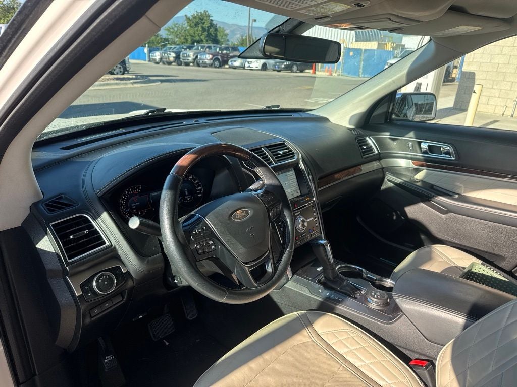 2017 Ford Explorer Platinum