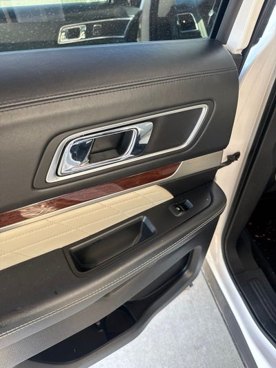 2017 Ford Explorer Platinum