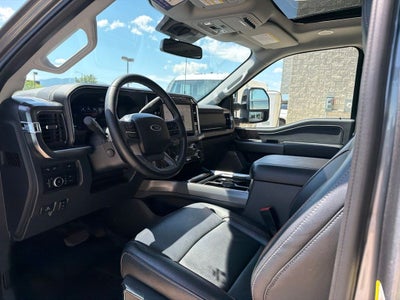 2024 Ford Super Duty F-250 Pickup LARIAT