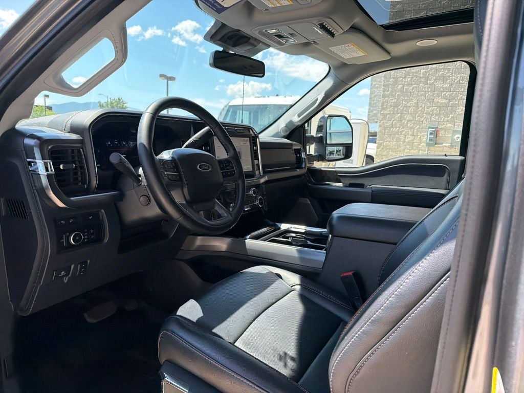2024 Ford Super Duty F-250 Pickup LARIAT