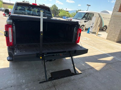 2024 Ford Super Duty F-250 Pickup LARIAT