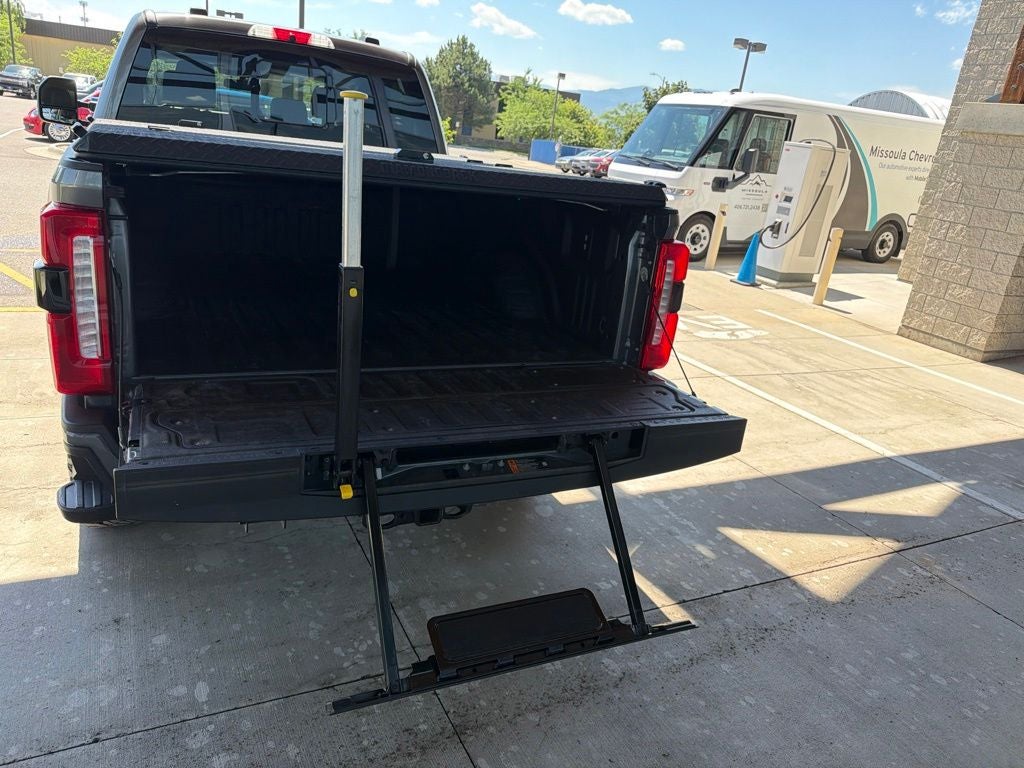 2024 Ford Super Duty F-250 Pickup LARIAT