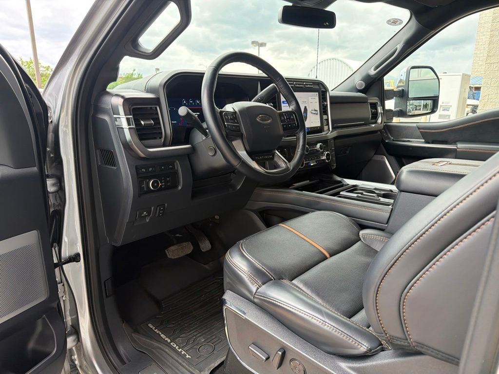 2024 Ford Super Duty F-250 Pickup Platinum