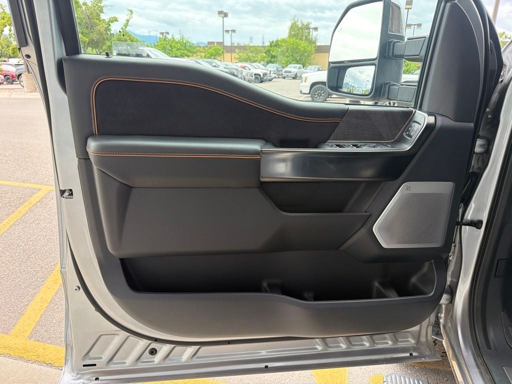 2024 Ford Super Duty F-250 Pickup Platinum