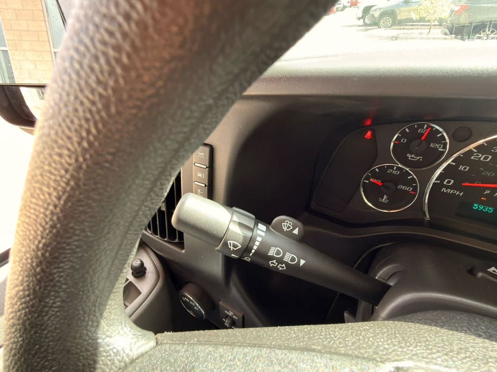 2025 Chevrolet Express Passenger LT