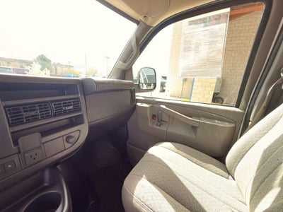 2025 Chevrolet Express Passenger LT