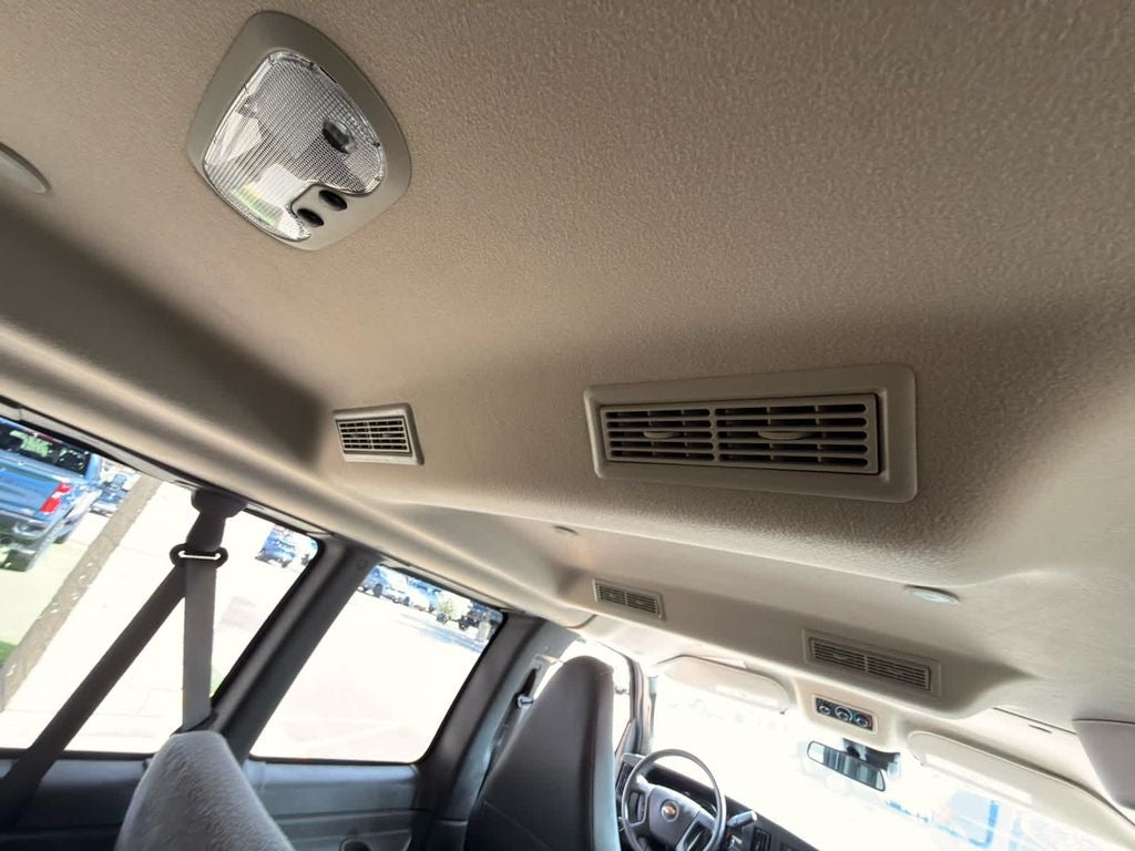 2025 Chevrolet Express Passenger LT