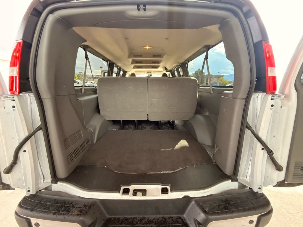 2025 Chevrolet Express Passenger LT