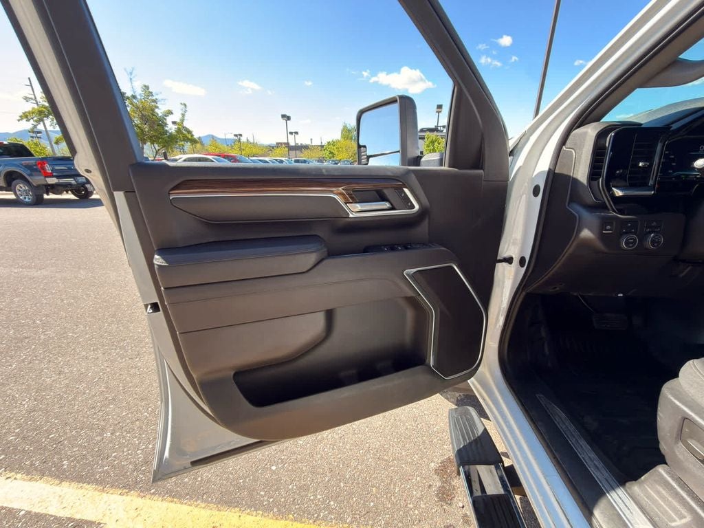2025 Chevrolet Silverado 2500HD LT