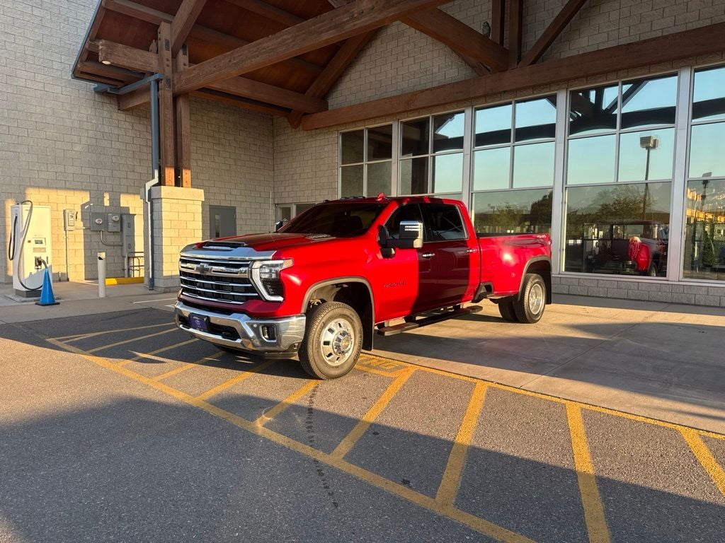 2024 Chevrolet Silverado 3500HD LTZ