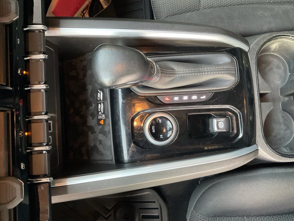 2024 Chevrolet Colorado 4WD LT