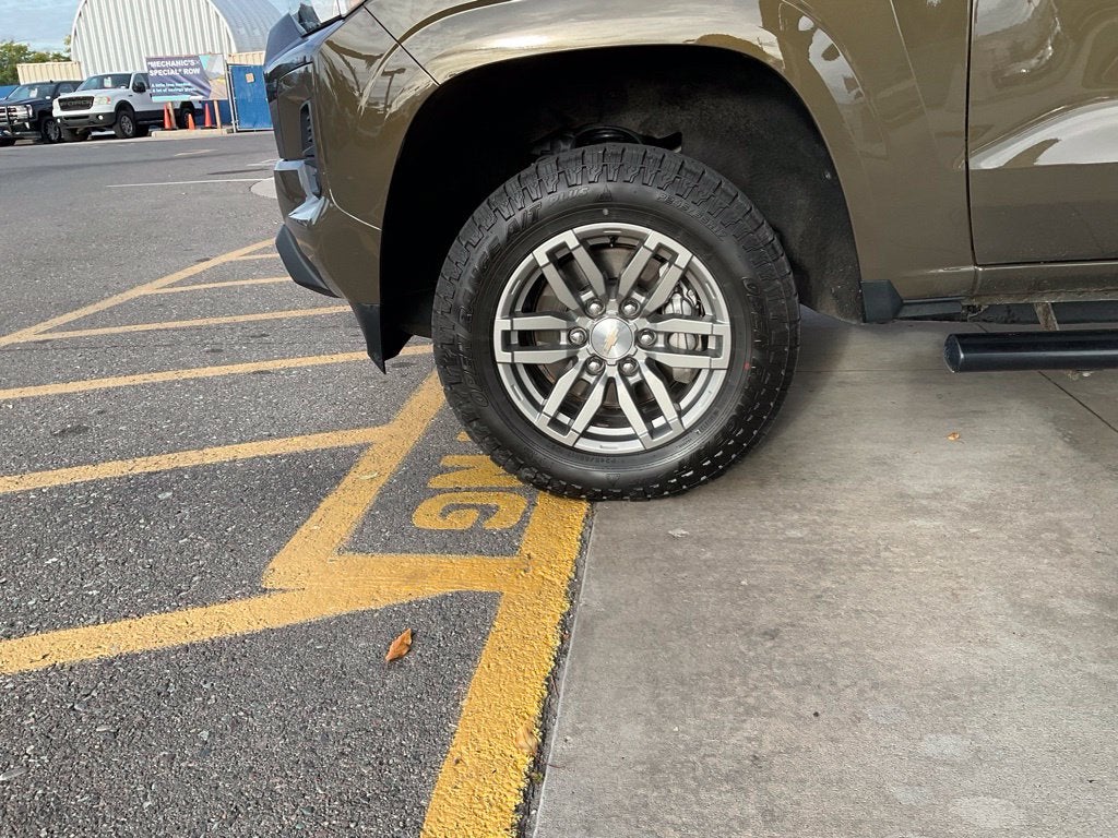 2024 Chevrolet Colorado 4WD LT