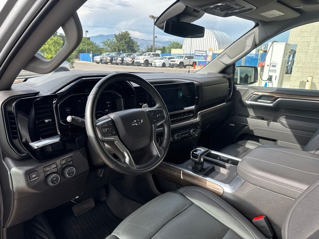2025 Chevrolet Silverado 1500 RST