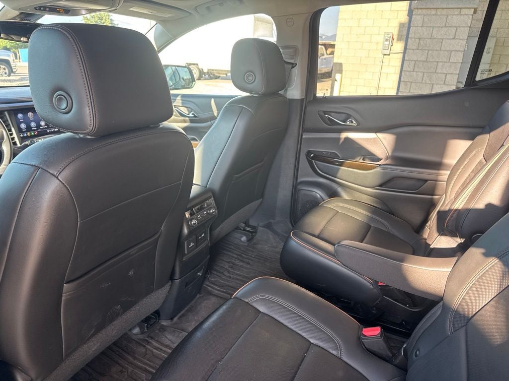 2021 GMC Acadia AT4