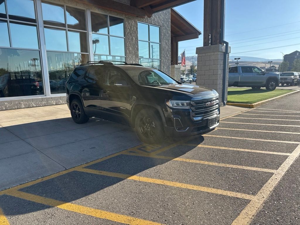 2021 GMC Acadia AT4