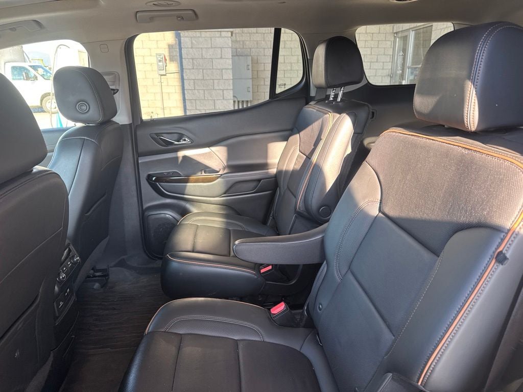 2021 GMC Acadia AT4