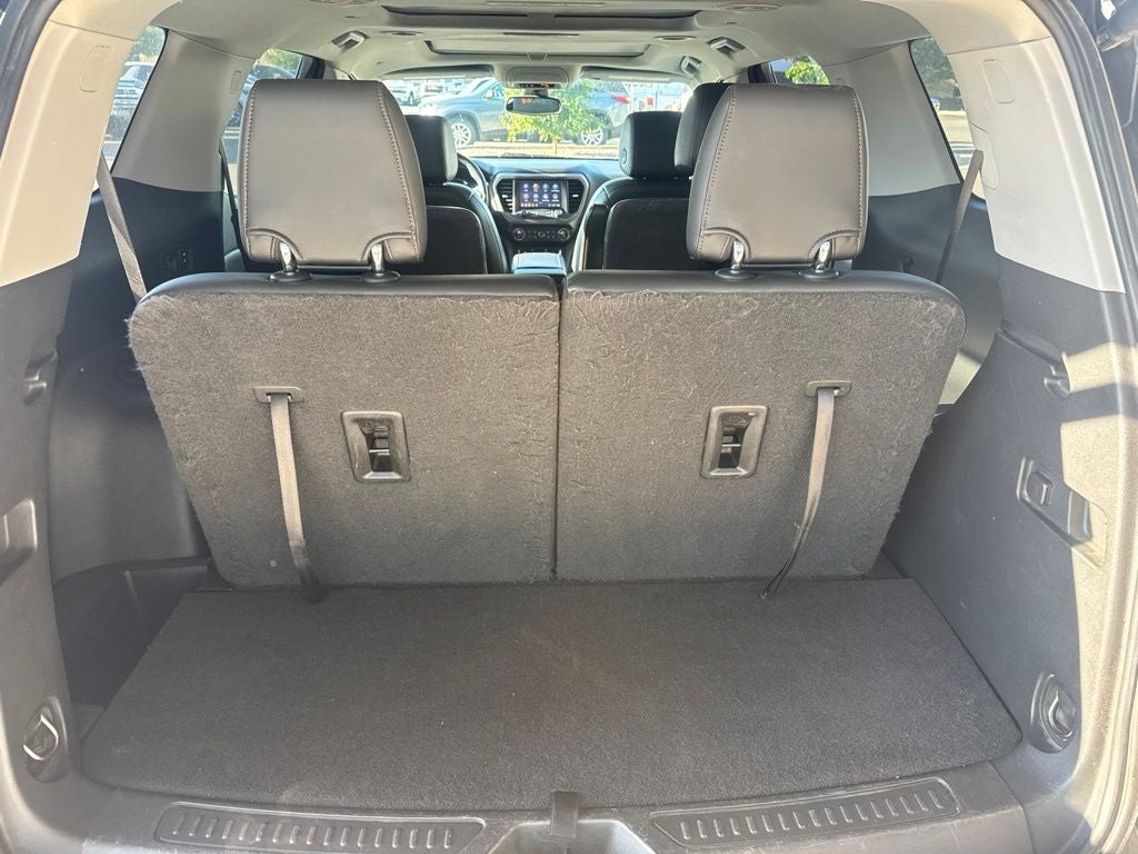 2021 GMC Acadia AT4