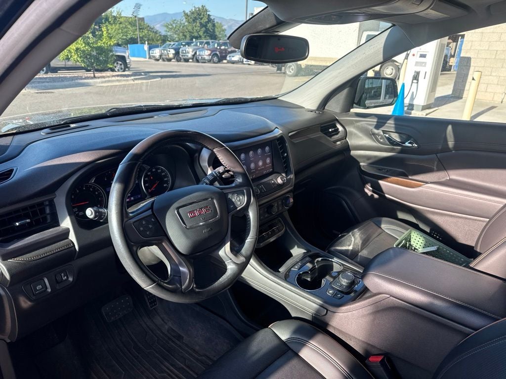 2021 GMC Acadia AT4