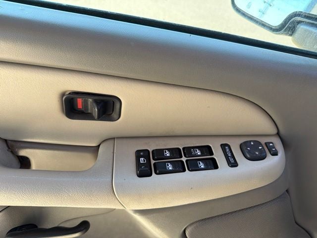 2000 Chevrolet New Tahoe LS