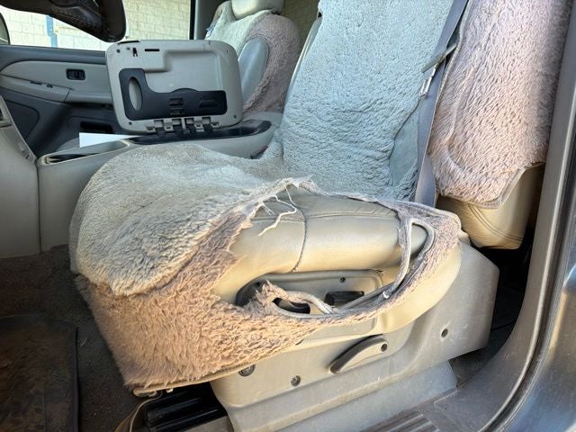 2000 Chevrolet New Tahoe LS