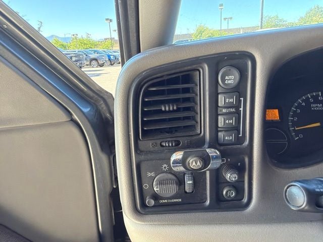 2000 Chevrolet New Tahoe LS
