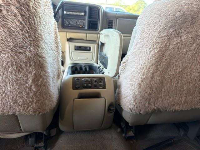 2000 Chevrolet New Tahoe LS