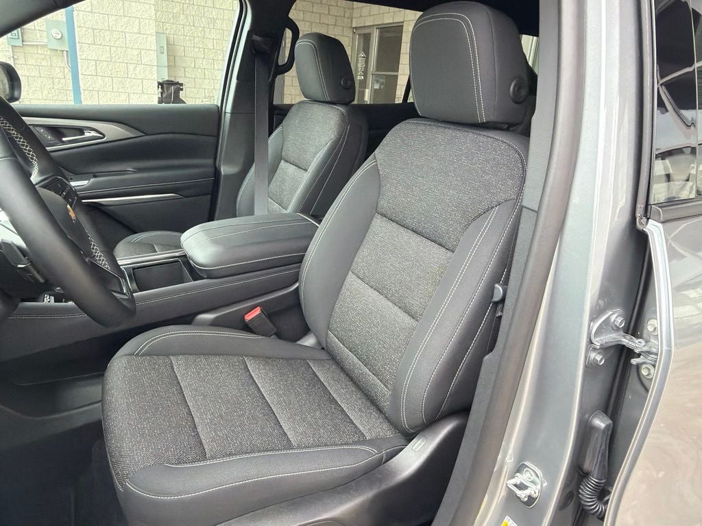 2025 Chevrolet Traverse LT 2LT