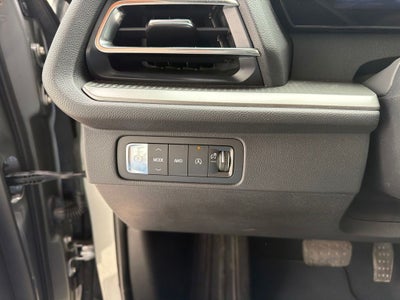 2025 Chevrolet Traverse LT 2LT