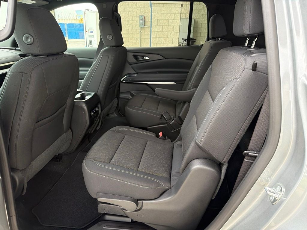2025 Chevrolet Traverse LT 2LT