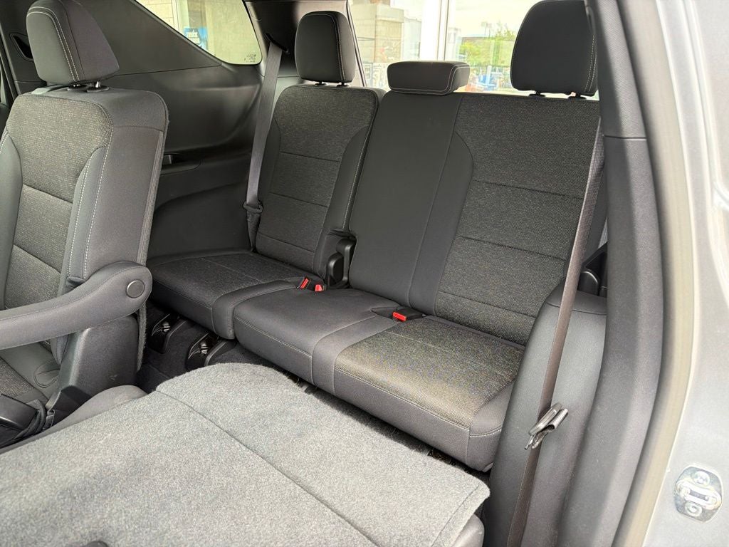 2025 Chevrolet Traverse LT 2LT