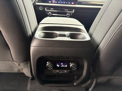 2025 Chevrolet Traverse LT 2LT