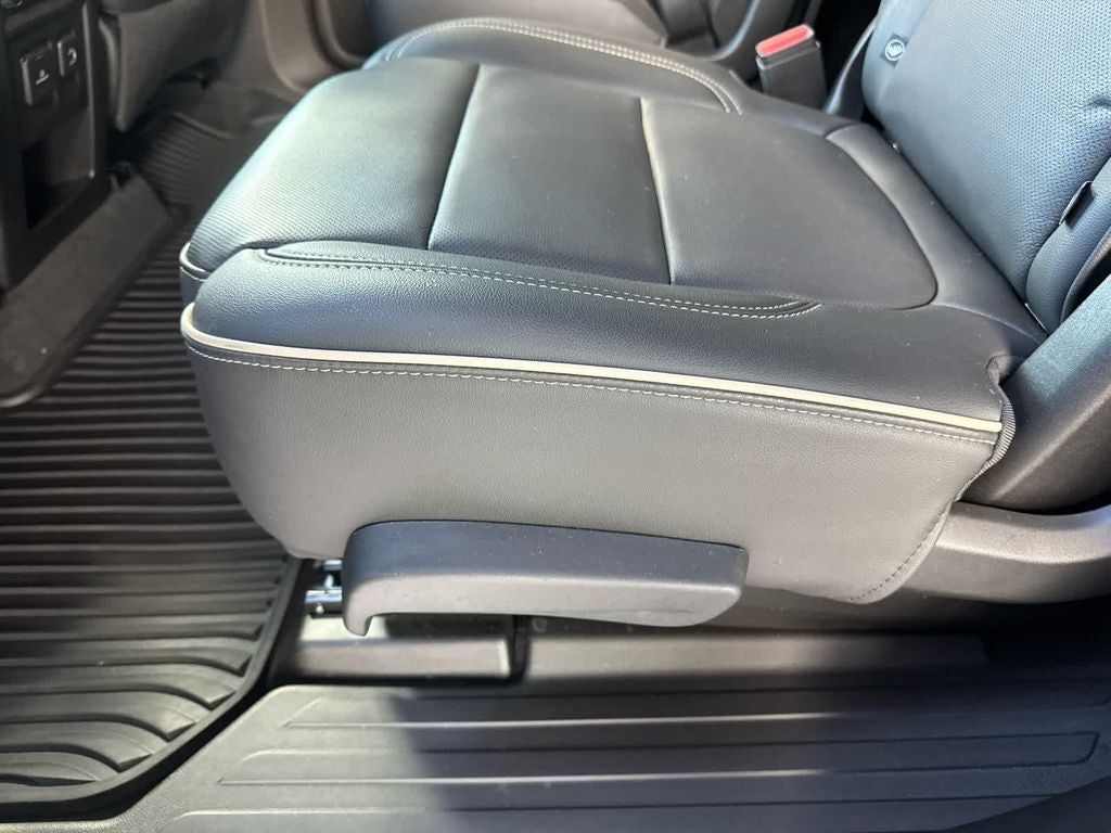 2023 Chevrolet Traverse Premier - Photo 36