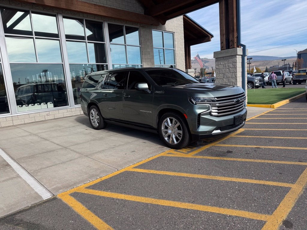 2023 Chevrolet Suburban High Country