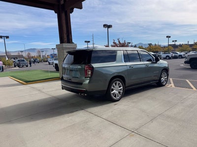 2023 Chevrolet Suburban High Country