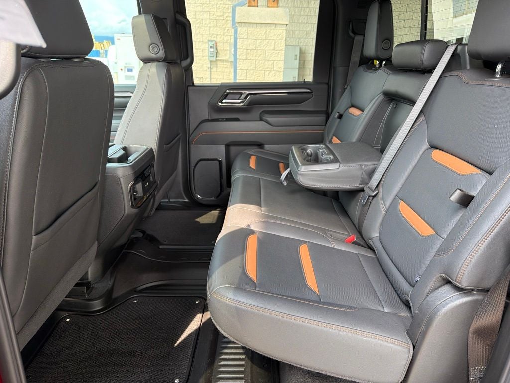 2025 GMC Sierra 2500HD AT4