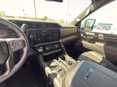 2025 GMC Sierra 2500HD AT4