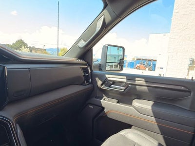 2025 GMC Sierra 2500HD AT4