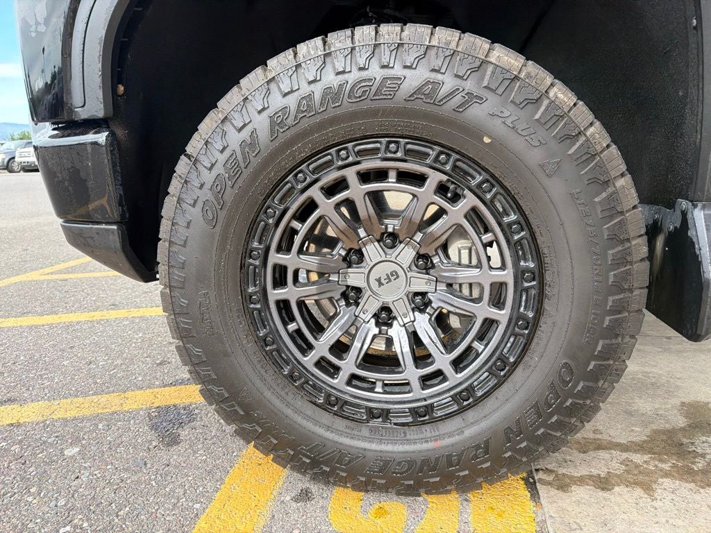2023 GMC Sierra 1500 AT4