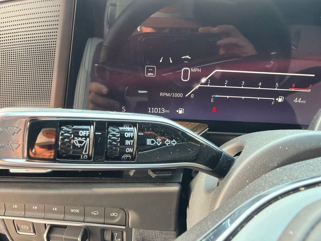 2025 Cadillac Escalade Sport Platinum