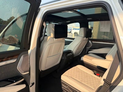 2025 Cadillac Escalade Sport Platinum