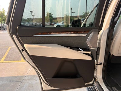 2025 Cadillac Escalade Sport Platinum