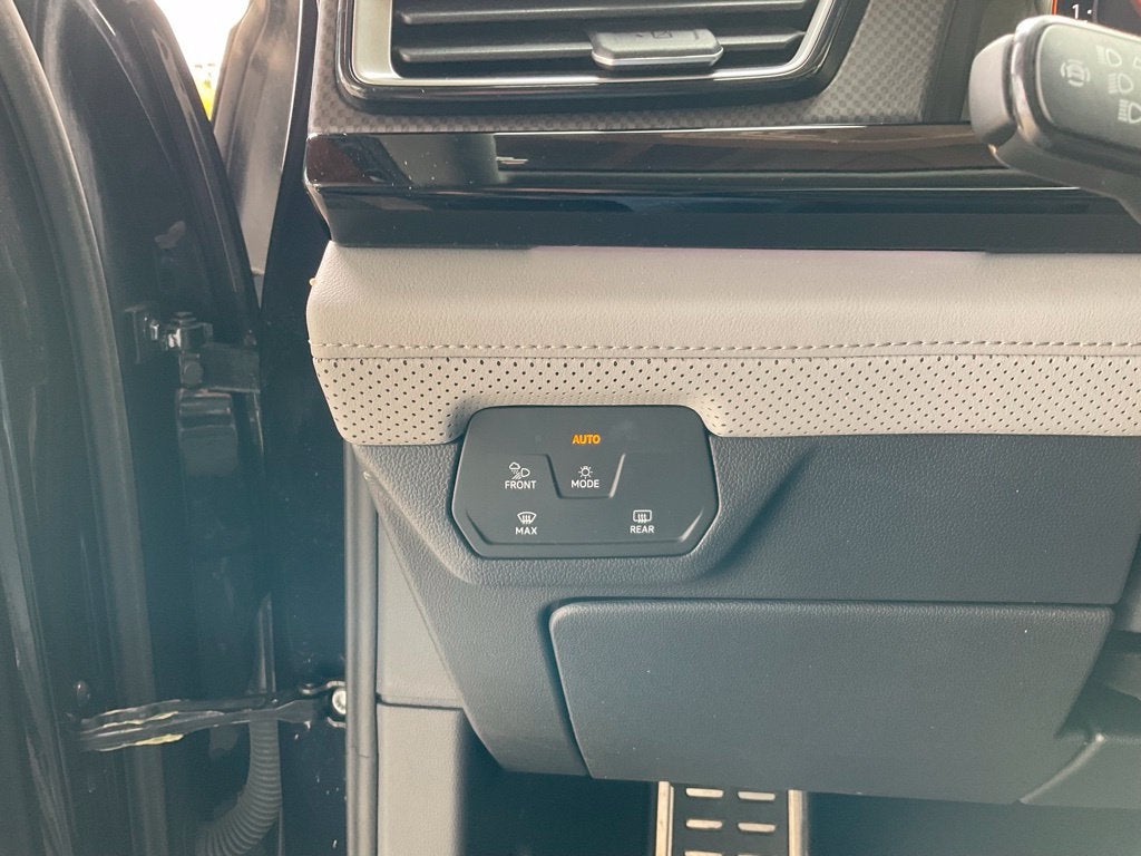 2024 Volkswagen Atlas 2.0T Peak Edition SE w/Technology