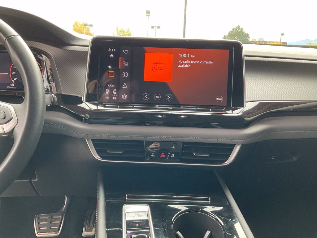 2024 Volkswagen Atlas 2.0T Peak Edition SE w/Technology