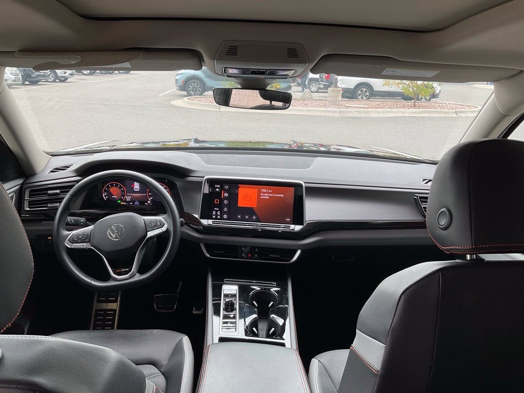 2024 Volkswagen Atlas 2.0T Peak Edition SE w/Technology