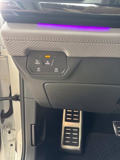 2024 Volkswagen Atlas 2.0T Peak Edition SE w/Technology