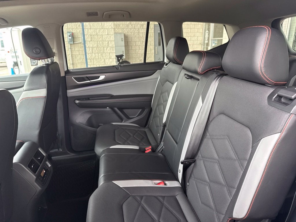 2024 Volkswagen Atlas 2.0T Peak Edition SE w/Technology